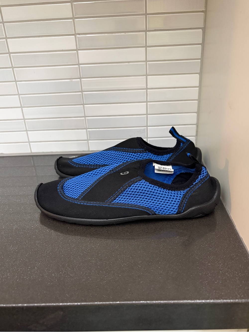 Outbound kids water shoes